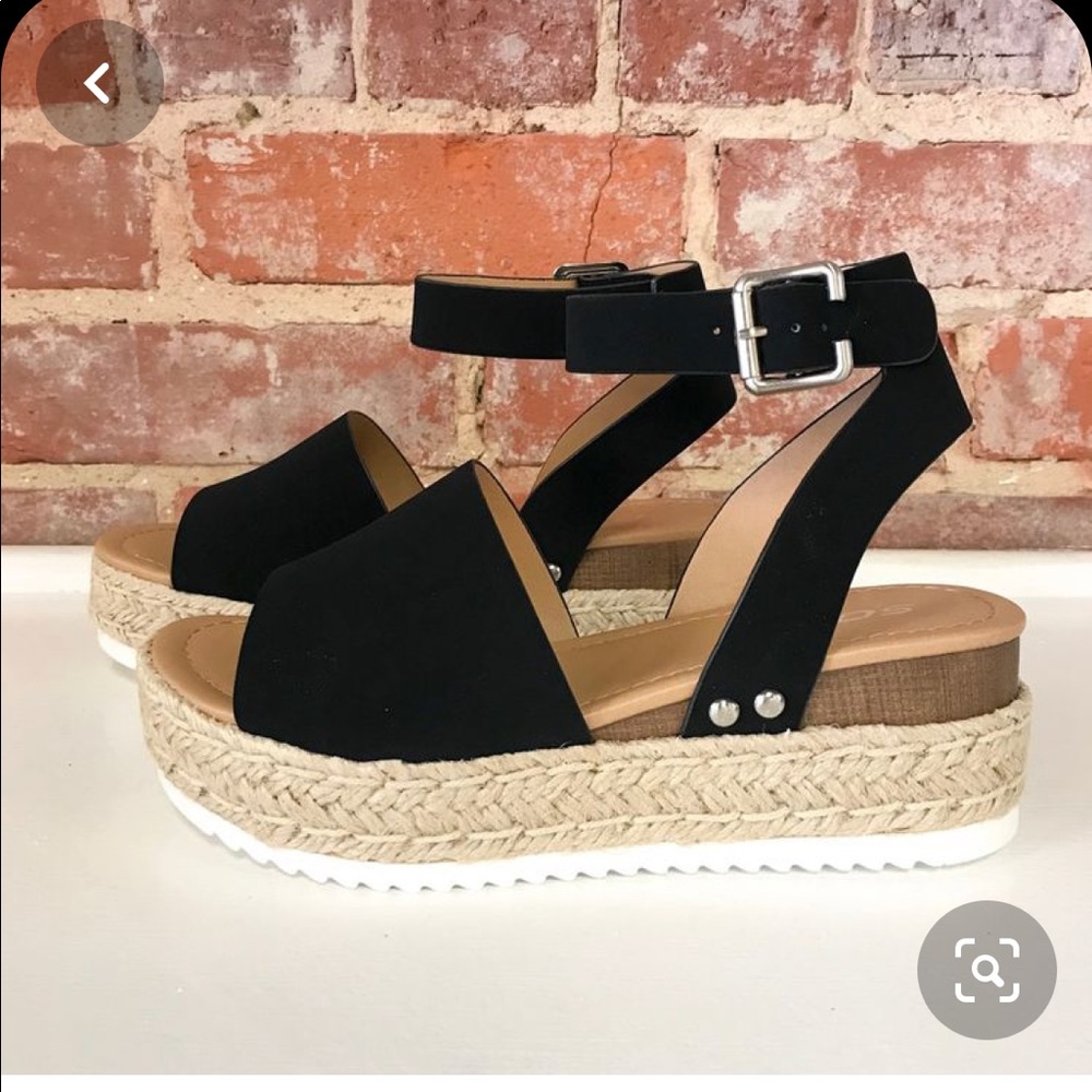 Black wedge Sandals